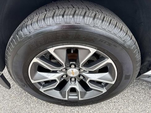 Used 2017 Chevrolet Tahoe LT w/ Luxury Package AWD/4WD image 12