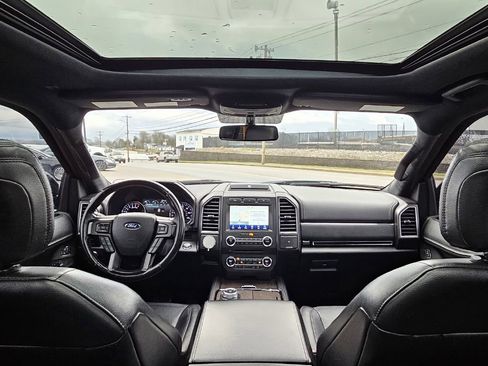 Used 2018 Ford Expedition Max Limited image 17