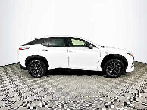 New 2026 Lexus RZ 450e AWD image 8