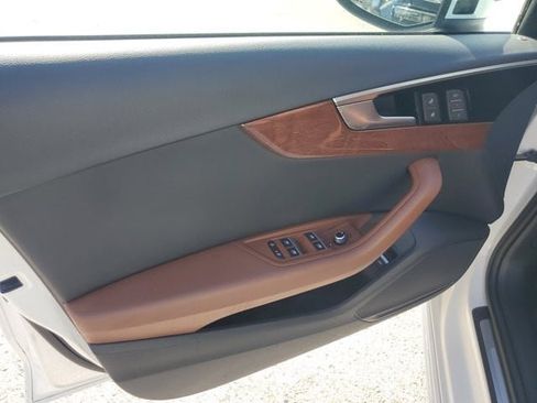 Used 2022 Audi A4 2.0T Premium w/ Convenience Package image 21