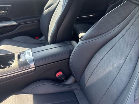 Certified 2025 Mercedes-Benz CLE 300 4MATIC Cabriolet image 7