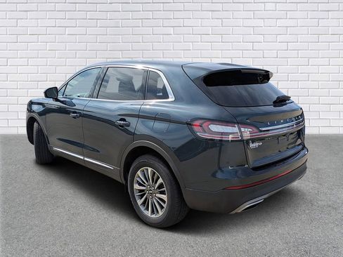 Used 2022 Lincoln Nautilus Standard w/ Premium Package image 3