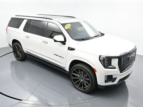 Used 2023 GMC Yukon XL Denali Ultimate image 48