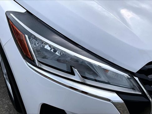 Used 2024 Nissan Kicks S FWD image 26