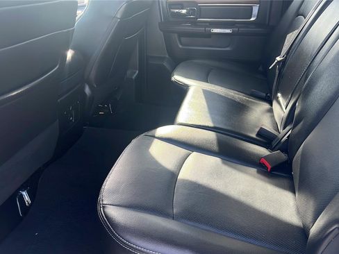 Used 2015 RAM 1500 Laramie w/ Convenience Group AWD/4WD image 14