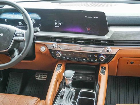Certified 2025 Kia Telluride SX Prestige X-Line AWD/4WD image 15