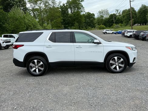 Certified 2021 Chevrolet Traverse LT w/ LT Premium Package AWD/4WD image 7