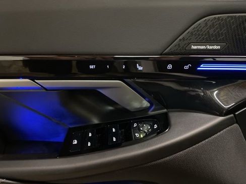 Used 2026 BMW 530i xDrive AWD/4WD image 33