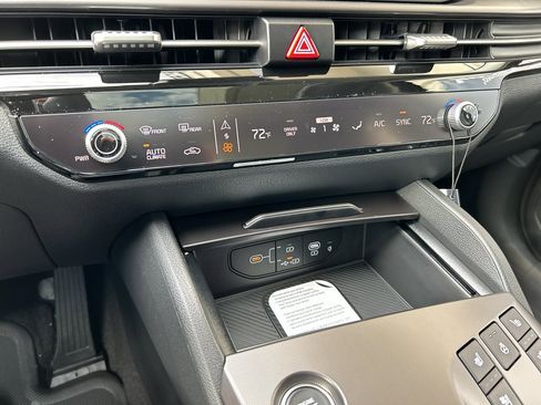 New 2026 Kia Sportage SX Prestige AWD/4WD image 23