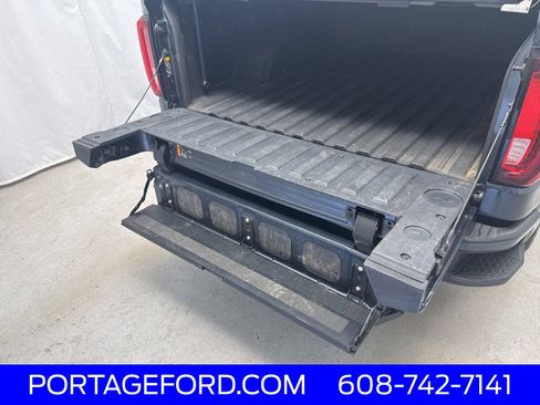 Used 2022 GMC Sierra 1500 Denali w/ Denali Reserve Package AWD/4WD image 50