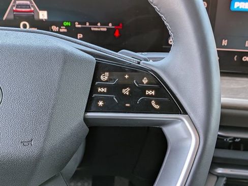 Used 2025 Audi Q5 Premium w/ Convenience Package AWD/4WD image 28