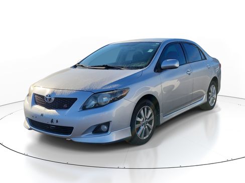 Used 2010 Toyota Corolla S image 3