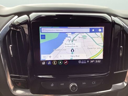 Used 2023 Chevrolet Traverse LT w/ LT Premium Package image 33