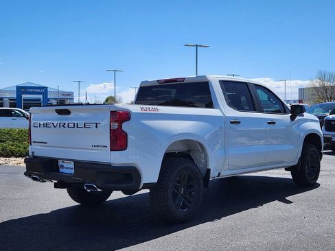 New 2026 Chevrolet Silverado 1500 Custom Trail Boss w/ LPO, Dark Essentials Package AWD/4WD image 3