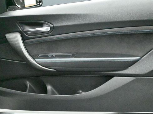 Used 2017 BMW M2 image 18