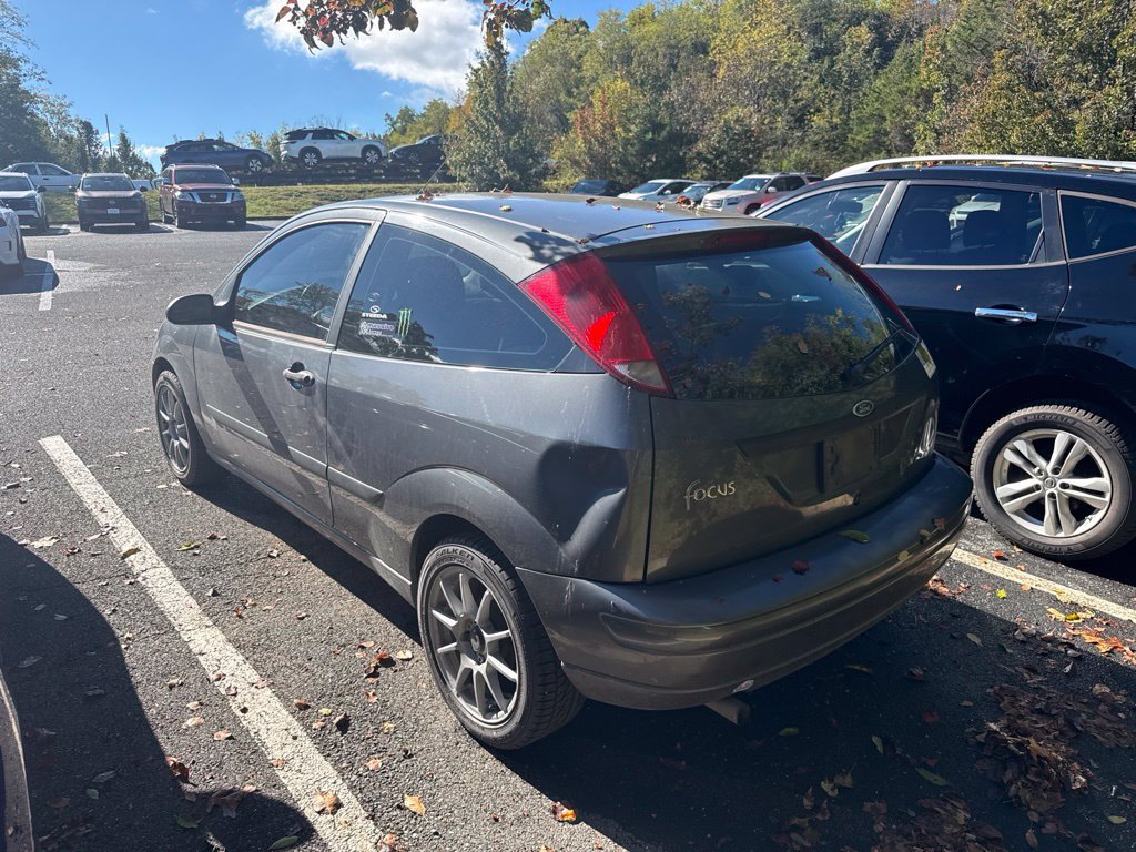 Used 2004 Ford Focus ZX3 Hatchback FWD image 3
