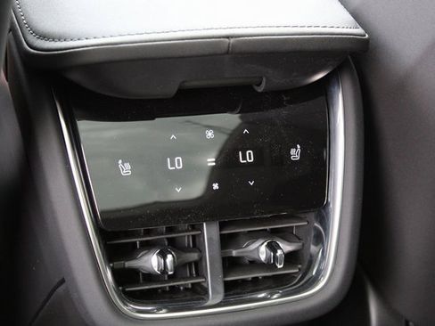 New 2025 Volvo EX90 Ultra image 14