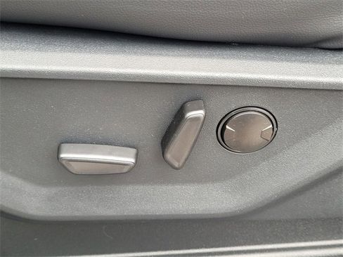 New 2026 Ford F250 Lariat w/ Chrome Package image 11