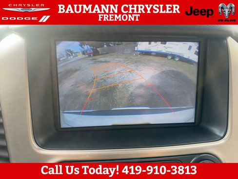 Used 2015 GMC Yukon Denali w/ Premium Package AWD/4WD image 20