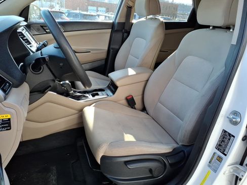 Used 2018 Hyundai Tucson SE w/ Cargo Package image 9
