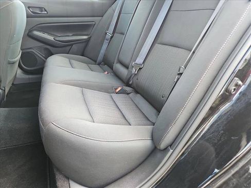Used 2024 Nissan Altima 2.5 SV FWD image 17