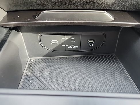 New 2026 Kia Sportage S image 35