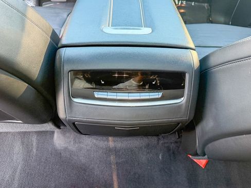 Used 2023 Cadillac Escalade Premium Luxury image 28