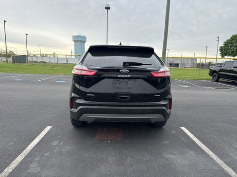 Used 2024 Ford Edge SEL w/ Convenience Package AWD/4WD image 3