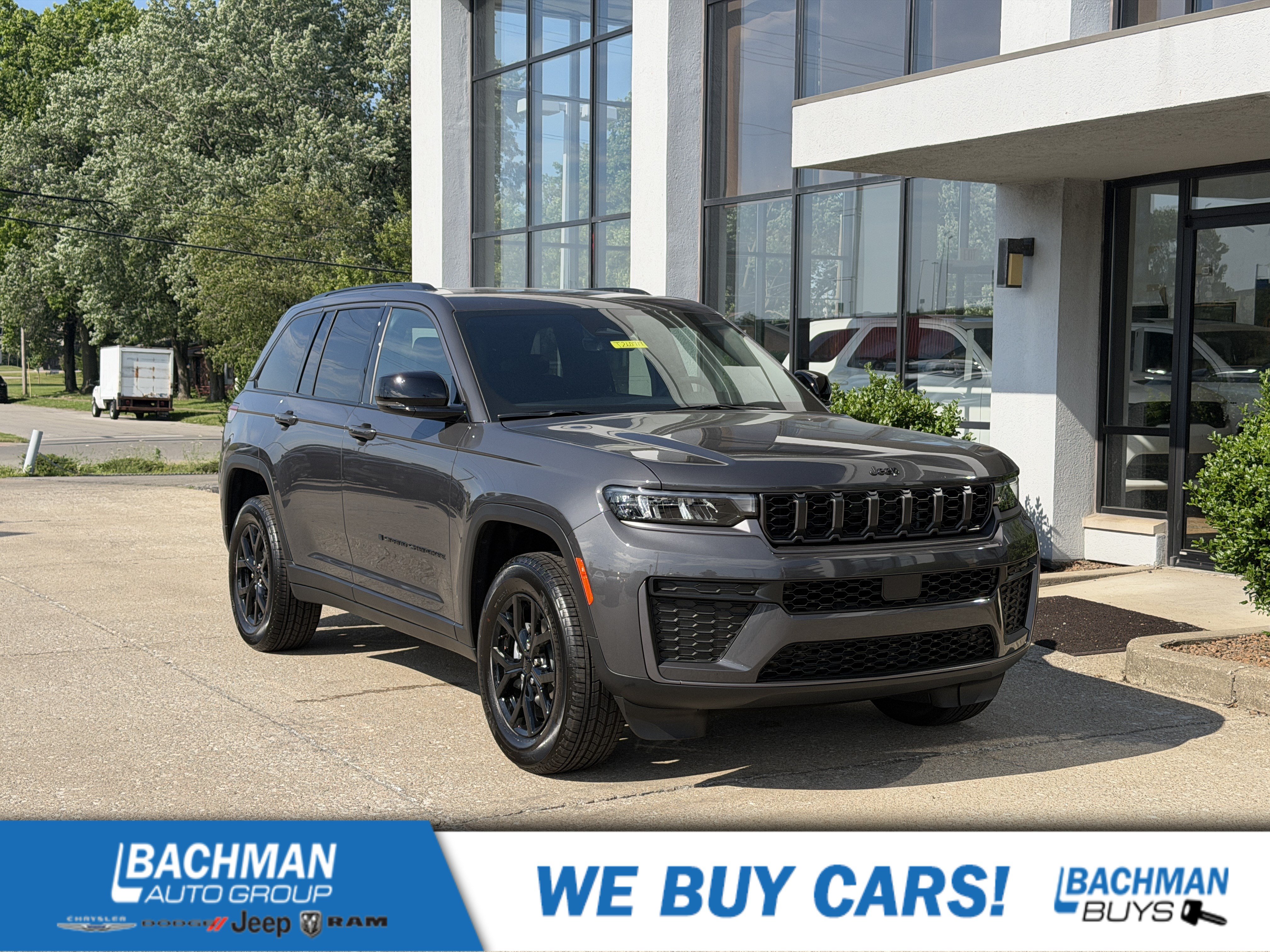 New 2026 Jeep Grand Cherokee Altitude AWD/4WD image 1