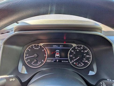 Used 2023 Nissan Rogue S image 18