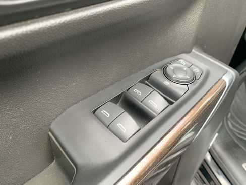 Certified 2022 Chevrolet Silverado 1500 LT Trail Boss w/ Convenience Package II AWD/4WD image 22