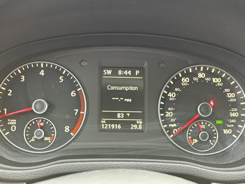 Used 2015 Volkswagen Passat 1.8T SE image 10