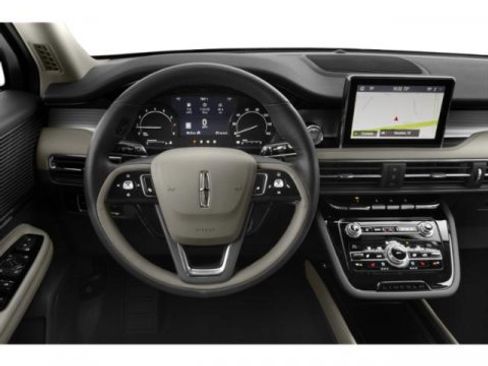 Used 2022 Lincoln Corsair FWD w/ Equipment Group 101A image 7