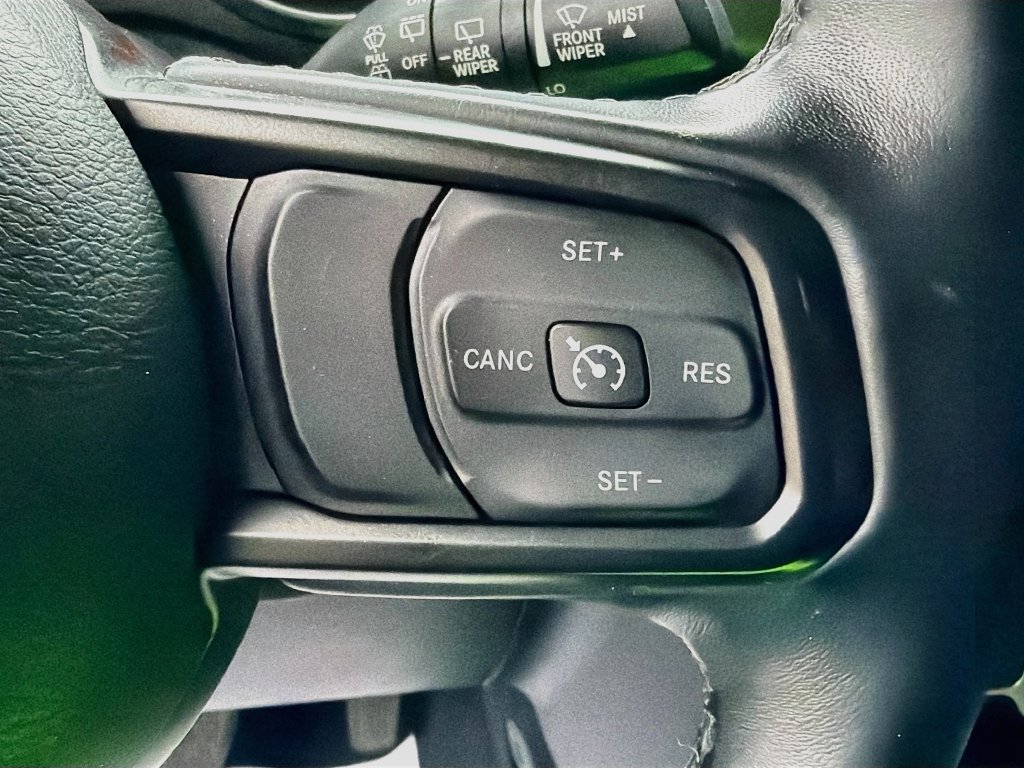Used 2018 Jeep Wrangler Unlimited Sport S AWD/4WD image 13