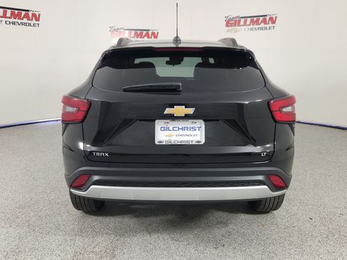 New 2026 Chevrolet Trax LT w/ Driver Confidence Package image 7