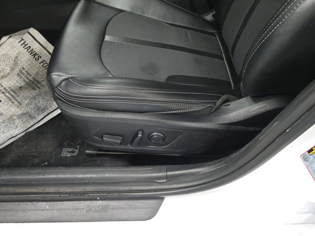 Used 2023 Kia K5 GT-Line w/ GT-Line Premium Package FWD image 13