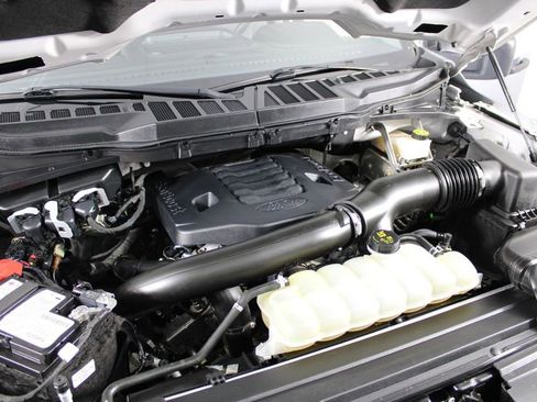 Used 2022 Ford F150 XLT w/ Trailer Tow Package image 13