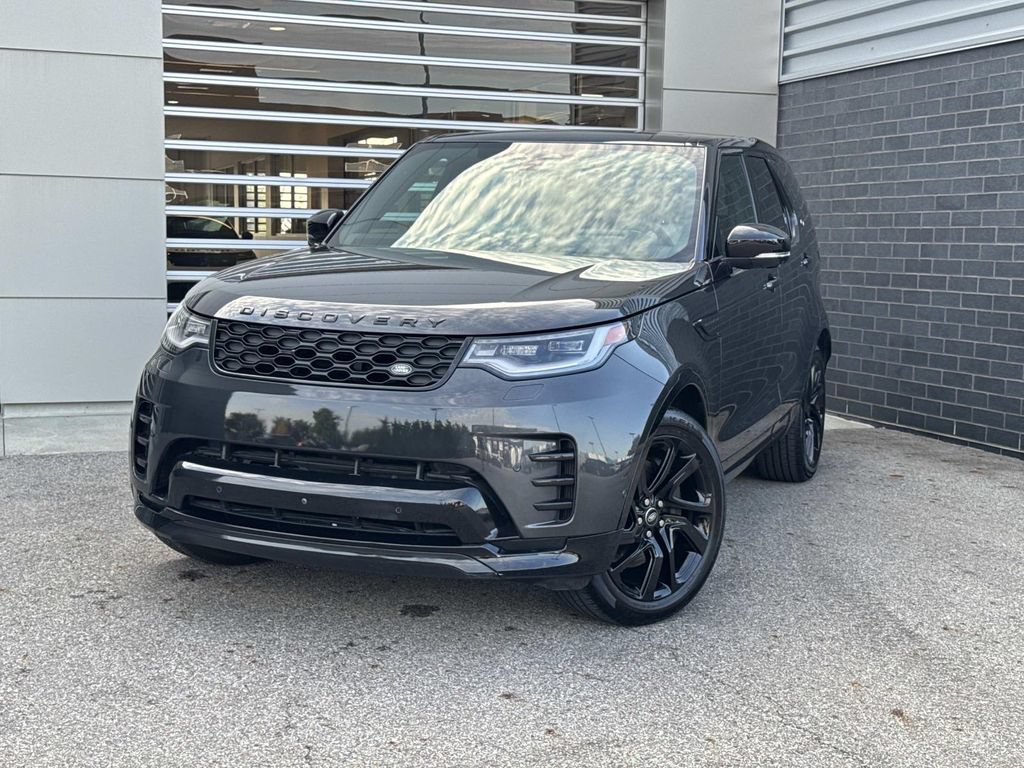 Certified 2024 Land Rover Discovery Dynamic SE AWD/4WD image 1