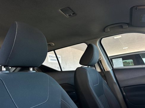 Used 2022 Nissan Kicks SV w/ Interior Electronics Package FWD image 16