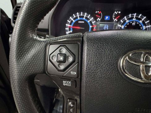 Used 2019 Toyota 4Runner TRD Off-Road Premium AWD/4WD image 48