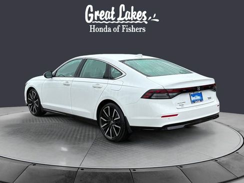 Used 2023 Honda Accord Touring image 3