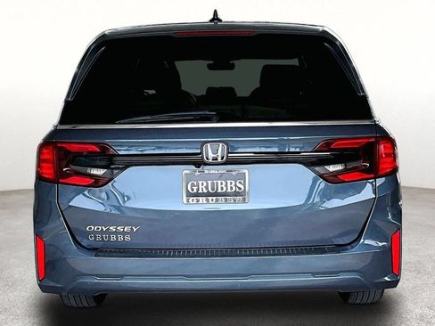 Used 2025 Honda Odyssey EX-L image 5
