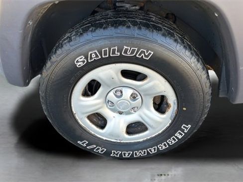 Used 2003 Jeep Liberty Sport image 19