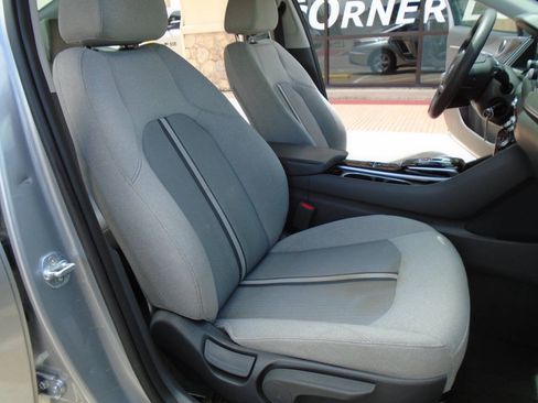 Used 2021 Hyundai Sonata SE FWD image 10