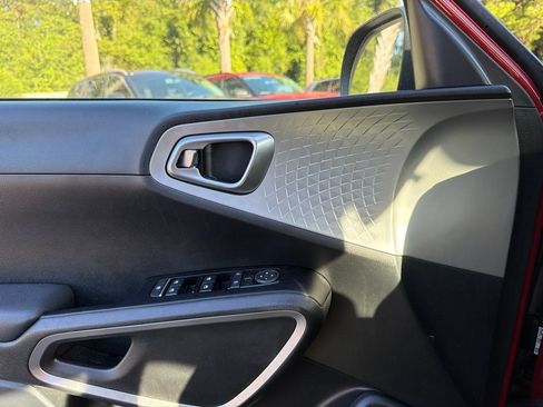 Certified 2024 Kia Soul LX w/ Option Group 015 FWD image 18