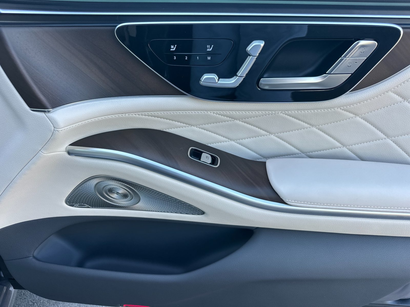 New 2027 Mercedes-Benz S 580 4MATIC Sedan image 18