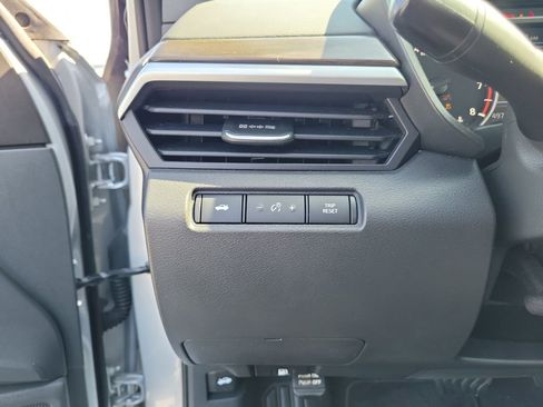 Used 2024 Nissan Altima 2.5 SV FWD image 15
