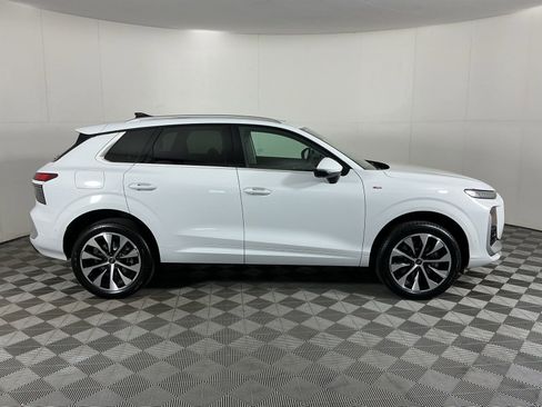 New 2026 Audi Q3 quattro 2.0T AWD/4WD image 11