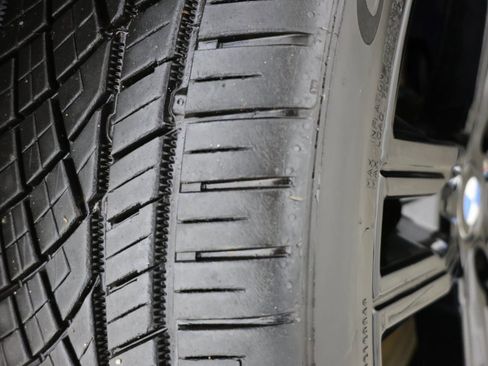 Used 2019 BMW M850i xDrive M850i xDrive w/ Comfort Seating Package image 14