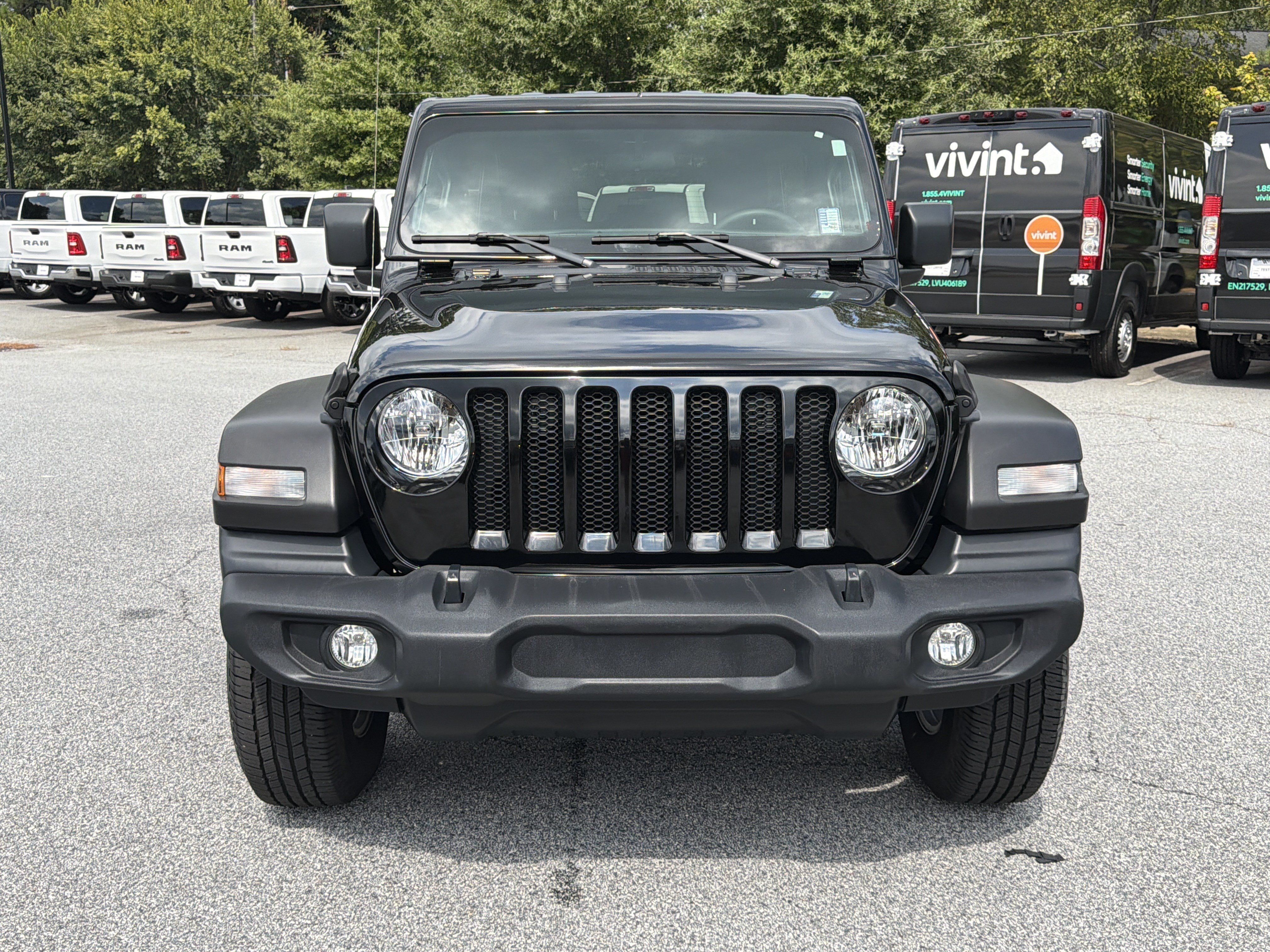 Used 2019 Jeep Wrangler Unlimited Sport S AWD/4WD image 2